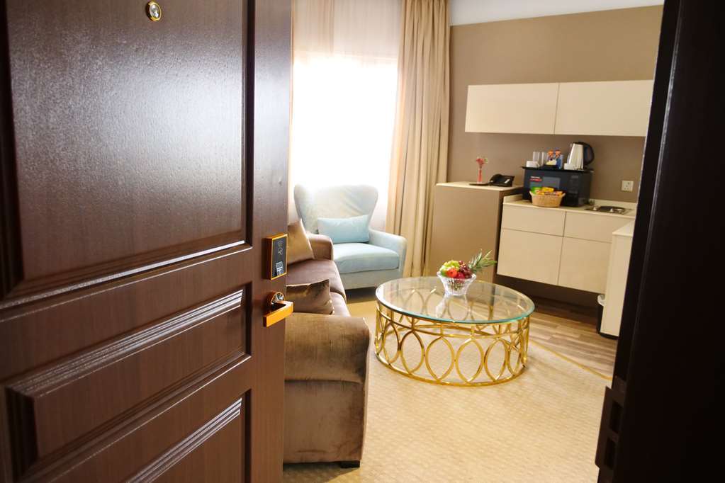 Lumiere Des Etoile Hotel Kuwait City Room photo